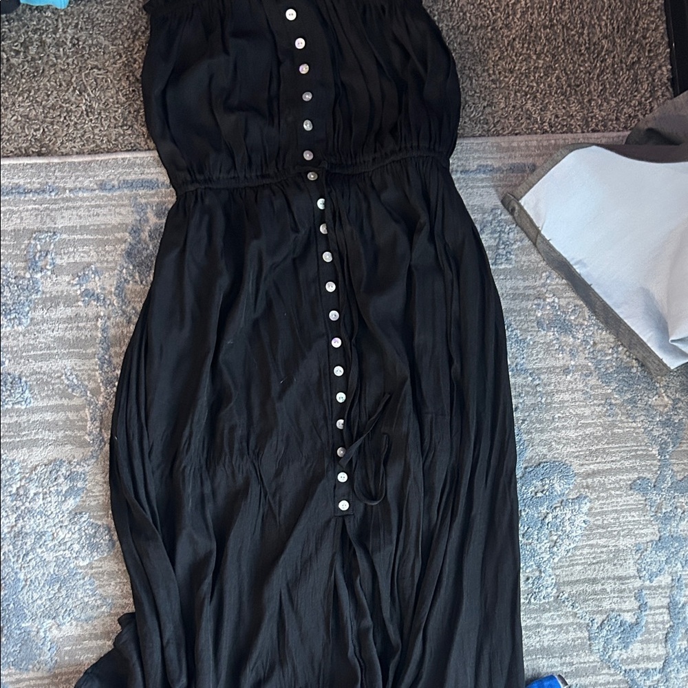 Glam Black Maxi Dress with Button Detail - Picture 4 of 5